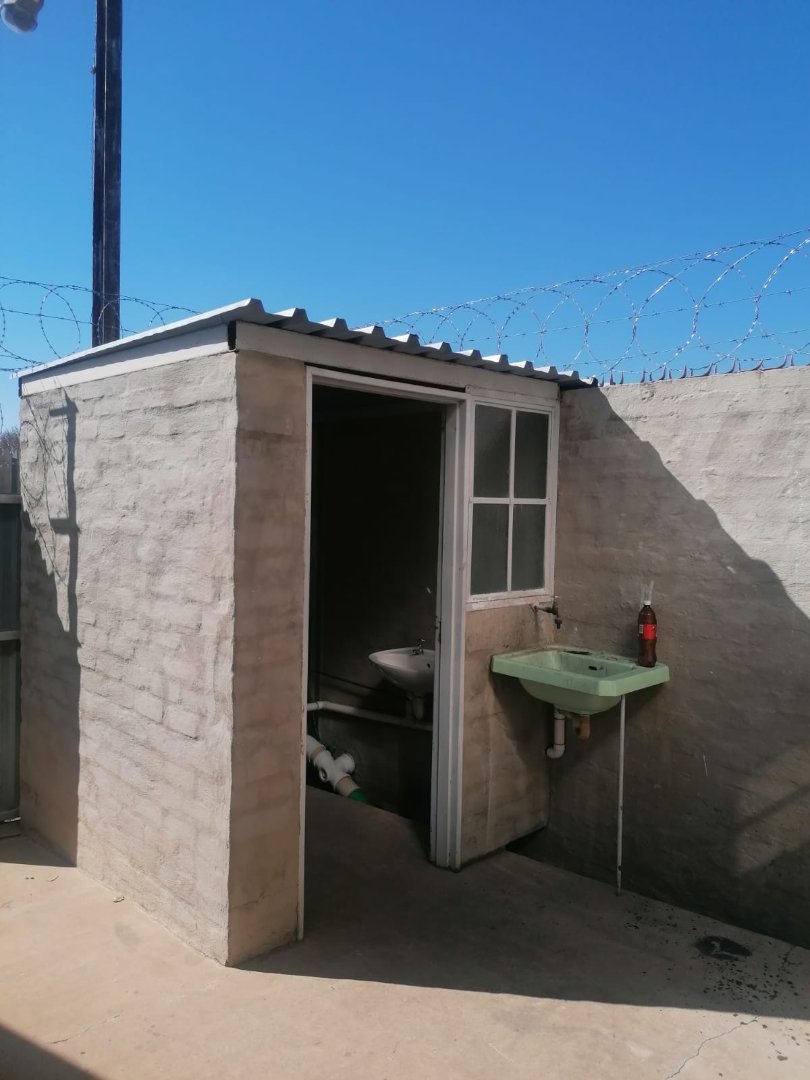 4 Bedroom Property for Sale in Ladybrand Free State